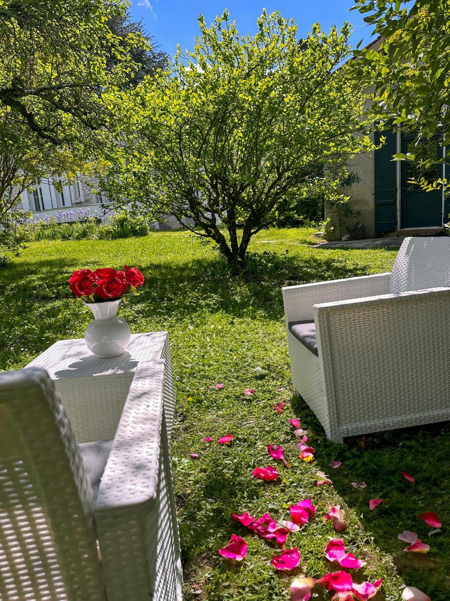 La Maison De Romance D'Hauterive Villeneuve-sur-Lot Dış mekan fotoğraf
